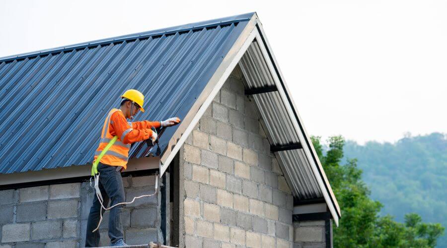 Professional residential roofers in Longbranch, WA